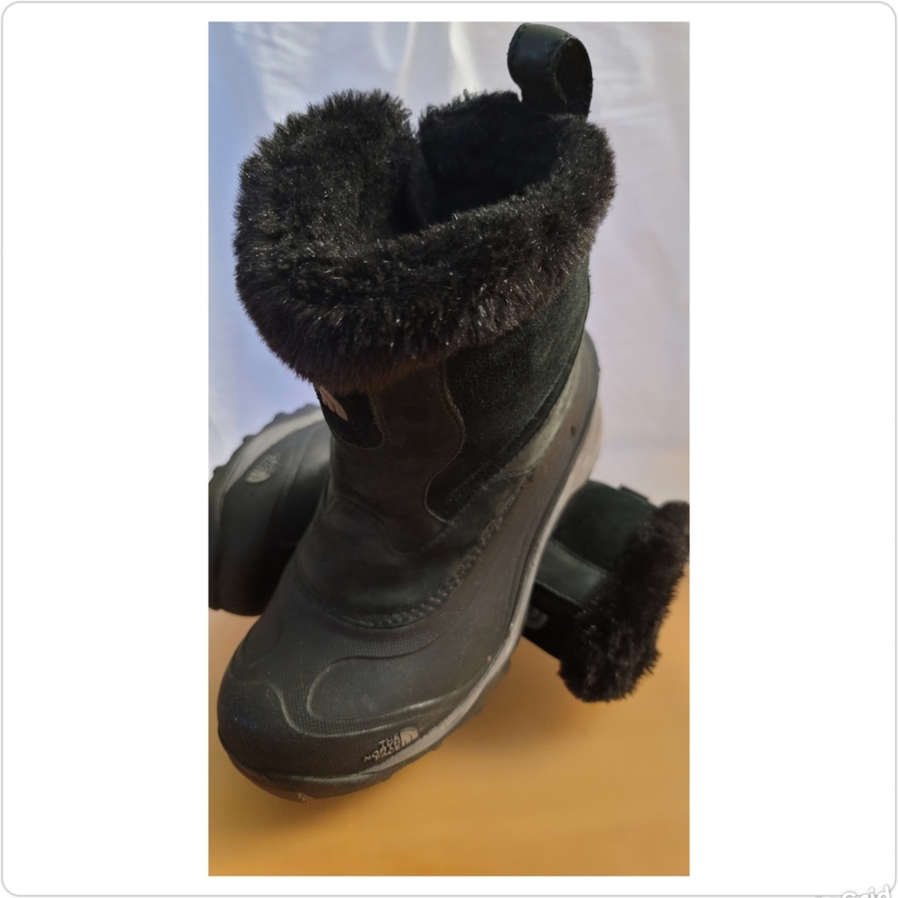 The North Face Waterproof Nubuck Leather Boots, Size 6.5, Black